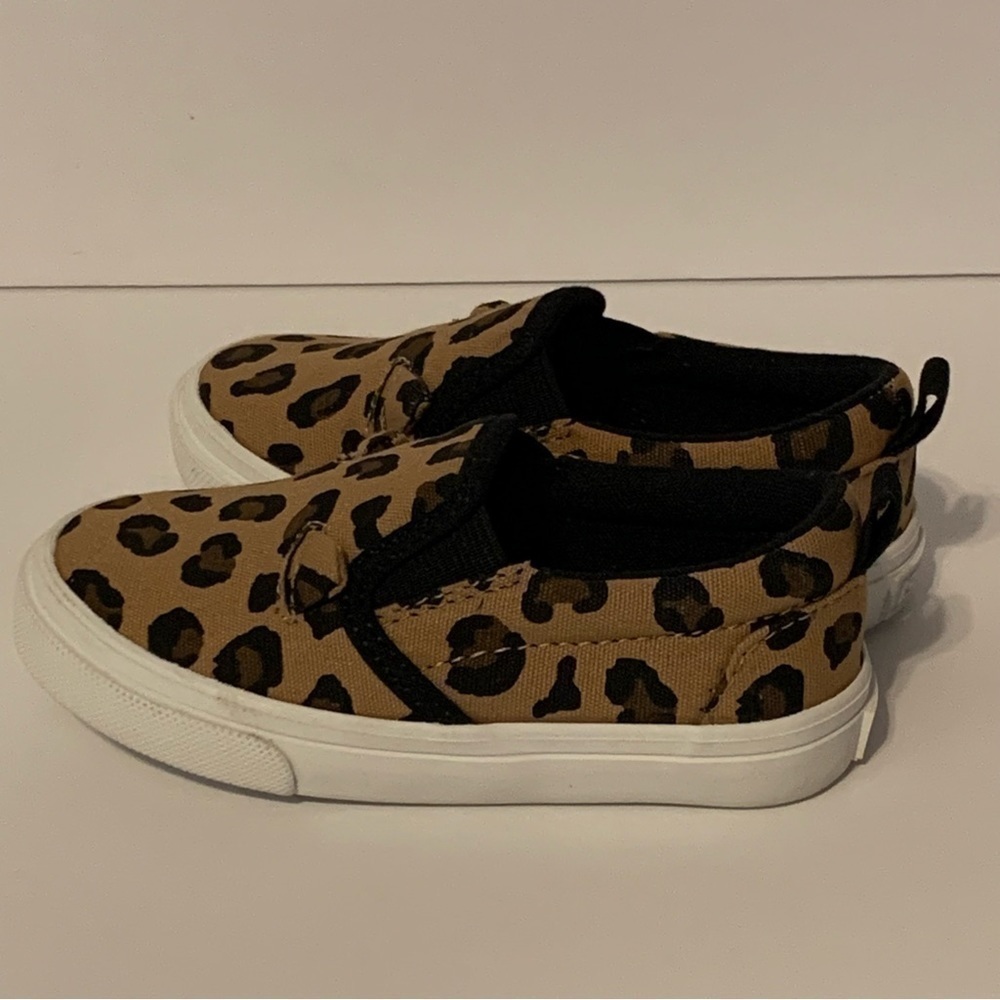 NWOT. OLD NAVY Leopard Print Shoes - Picture 6 of 9